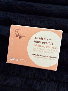 Glow Oasis Probiotics + Triple Peptide Refreshing Eye Cream — Peach